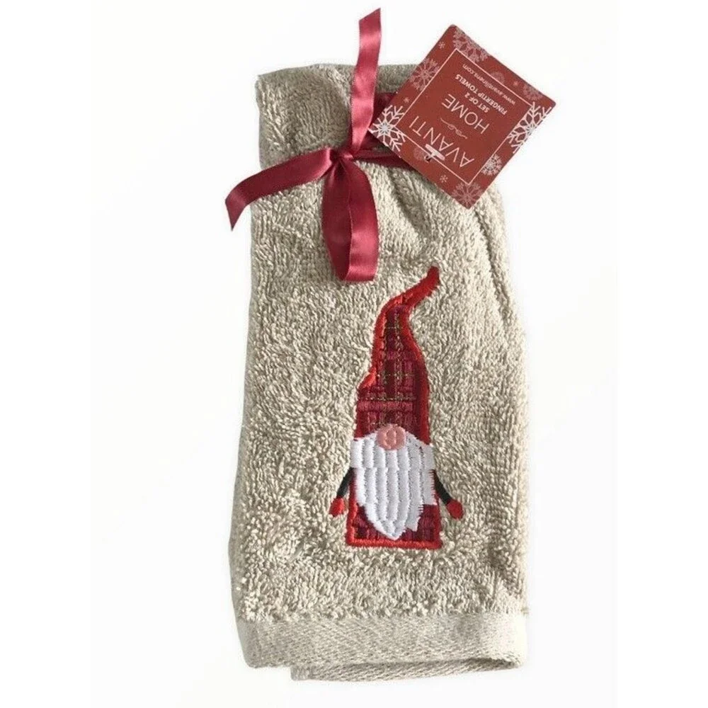 Avanti Christmas Gnome Fingertip Towels Beige Embroidered Holiday Set Of 2